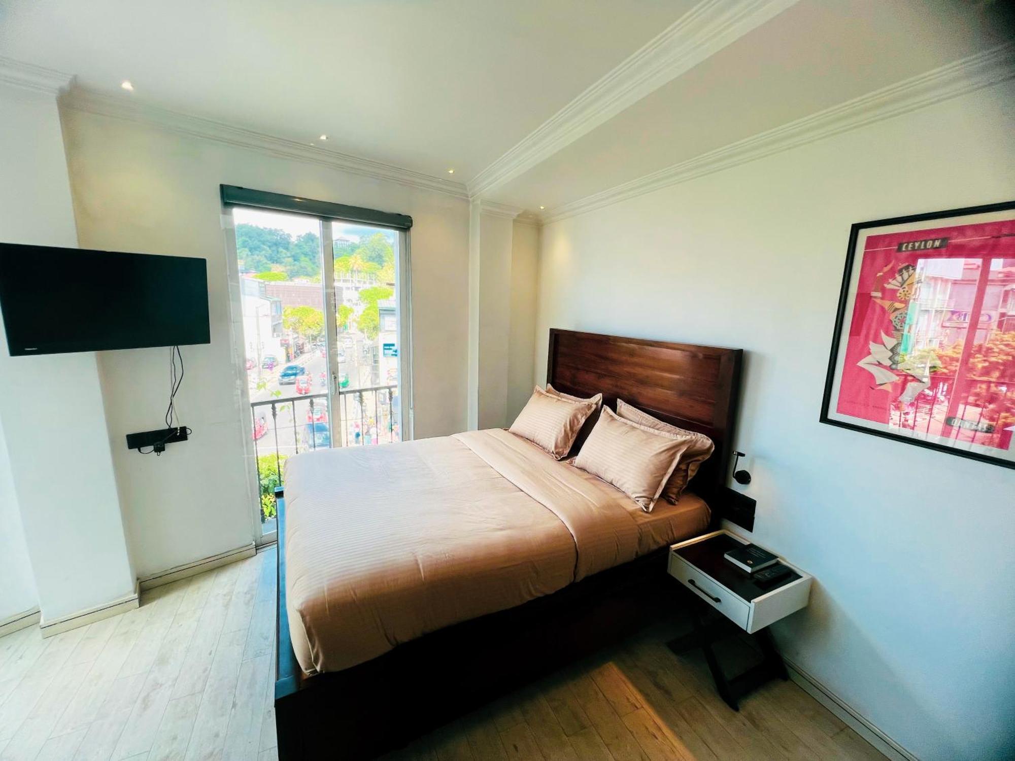 Bed Station 210 Hotel Kandy Buitenkant foto